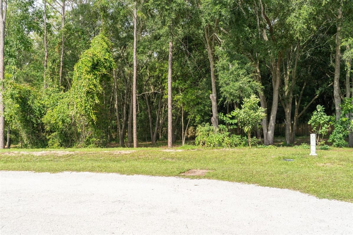 40 DEER TRAIL CIRCLE — photo 3 of 25