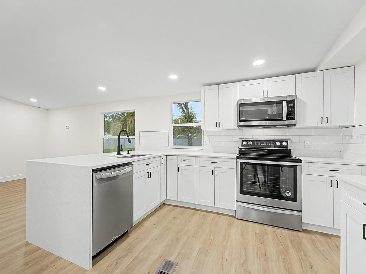 3817 WARD ROAD — photo 16 of 41