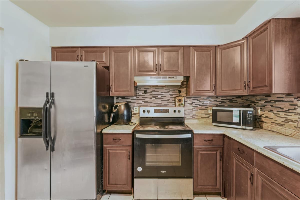 5421 NOKOMIS CIRCLE — photo 10 of 17