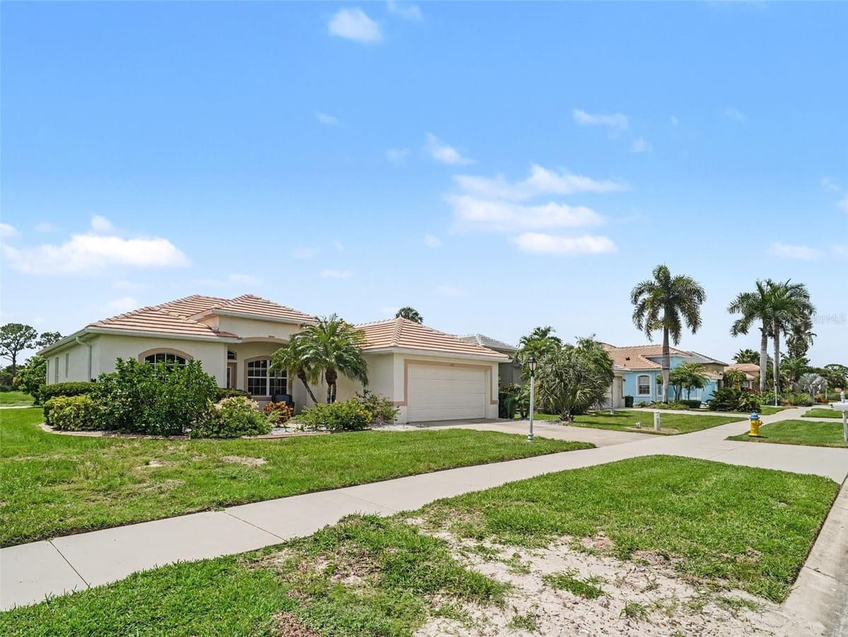 2885 ROYAL PALM DRIVE — photo 3 of 35