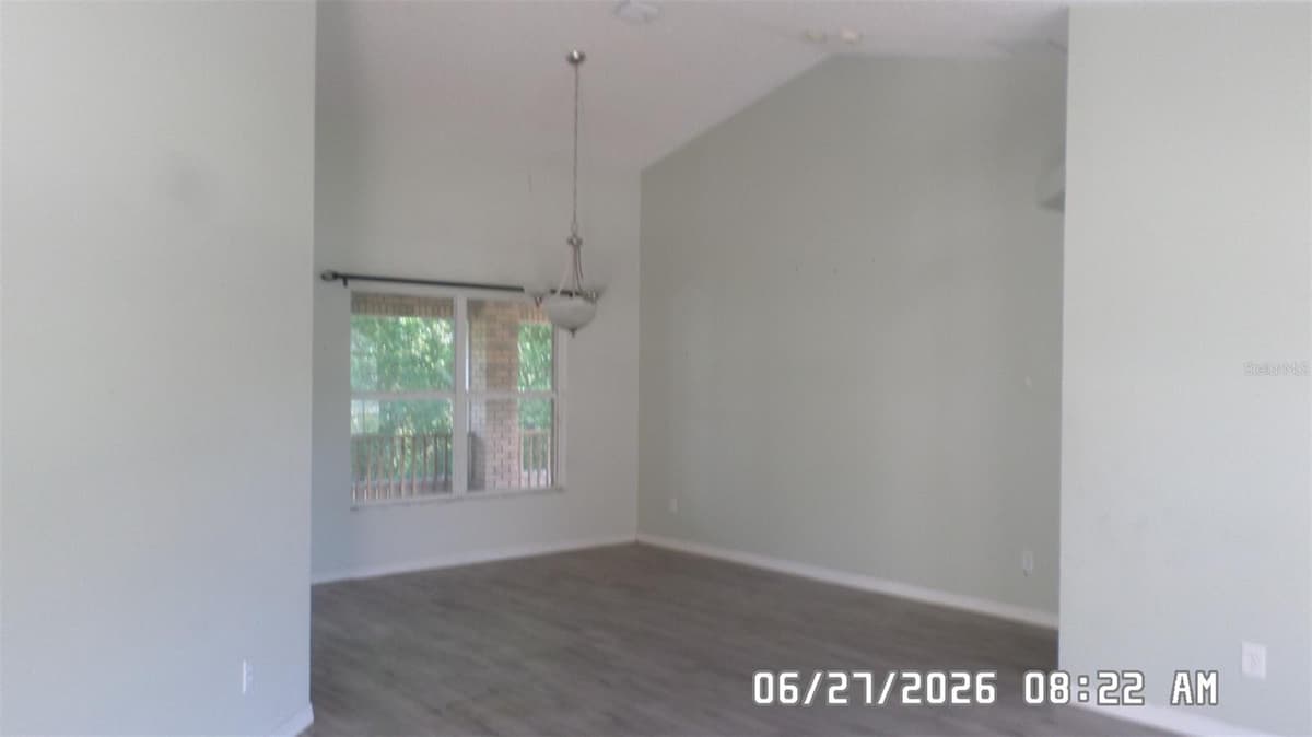 1638 AKRON DRIVE — photo 3 of 16