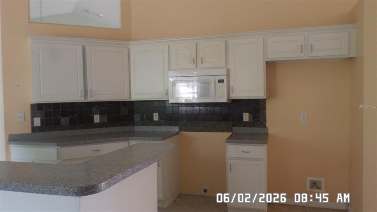 1638 AKRON DRIVE — photo 5 of 16