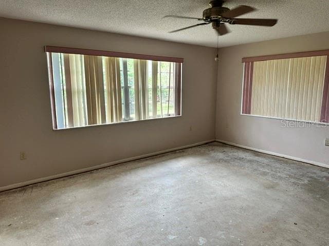 7812 ROYAL HART DRIVE — photo 2 of 6