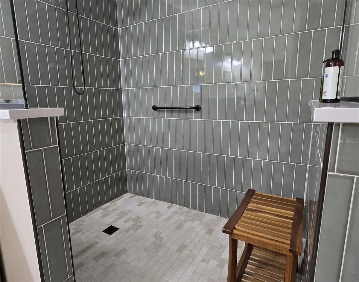 2723 LAKE GRASSMERE CIRCLE — photo 24 of 29