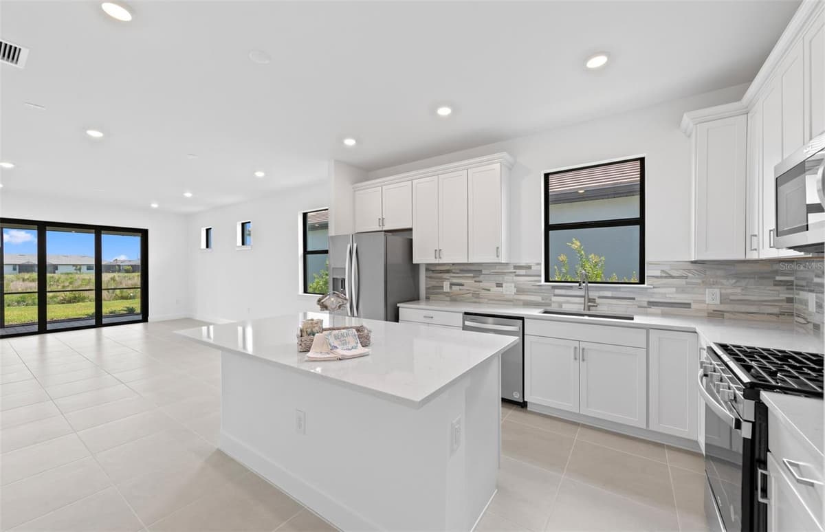 5834 TALON PRESERVE DRIVE — photo 11 of 30
