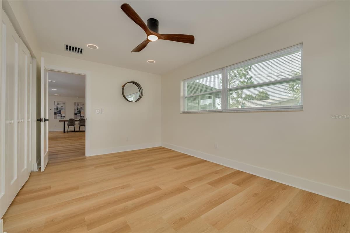 2065 ENVOY COURT — photo 34 of 46