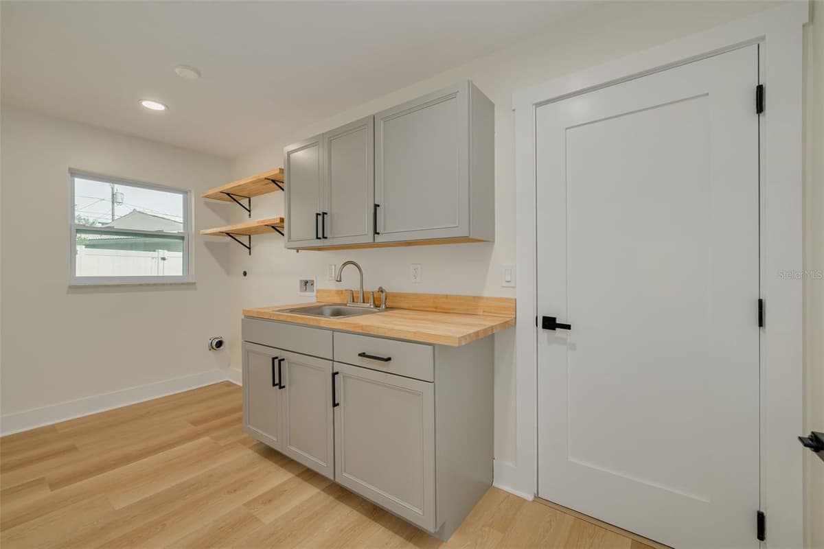2065 ENVOY COURT — photo 25 of 46