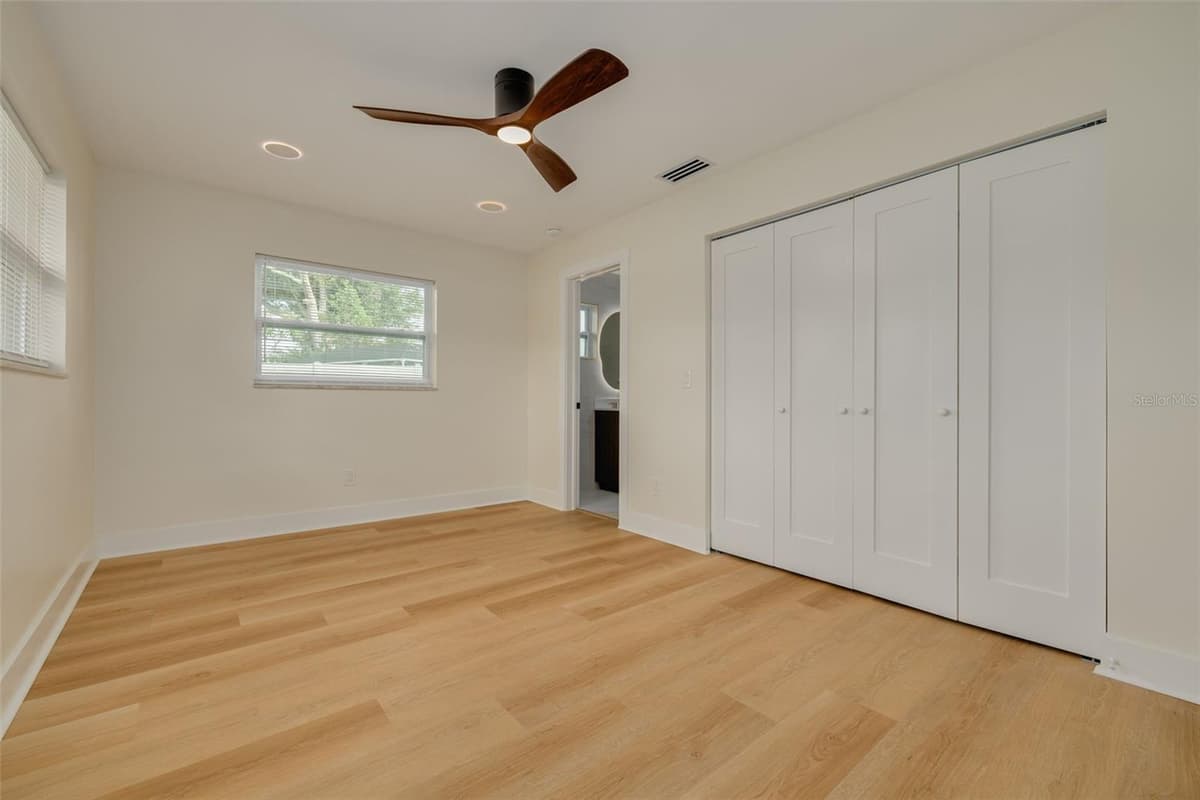2065 ENVOY COURT — photo 33 of 46