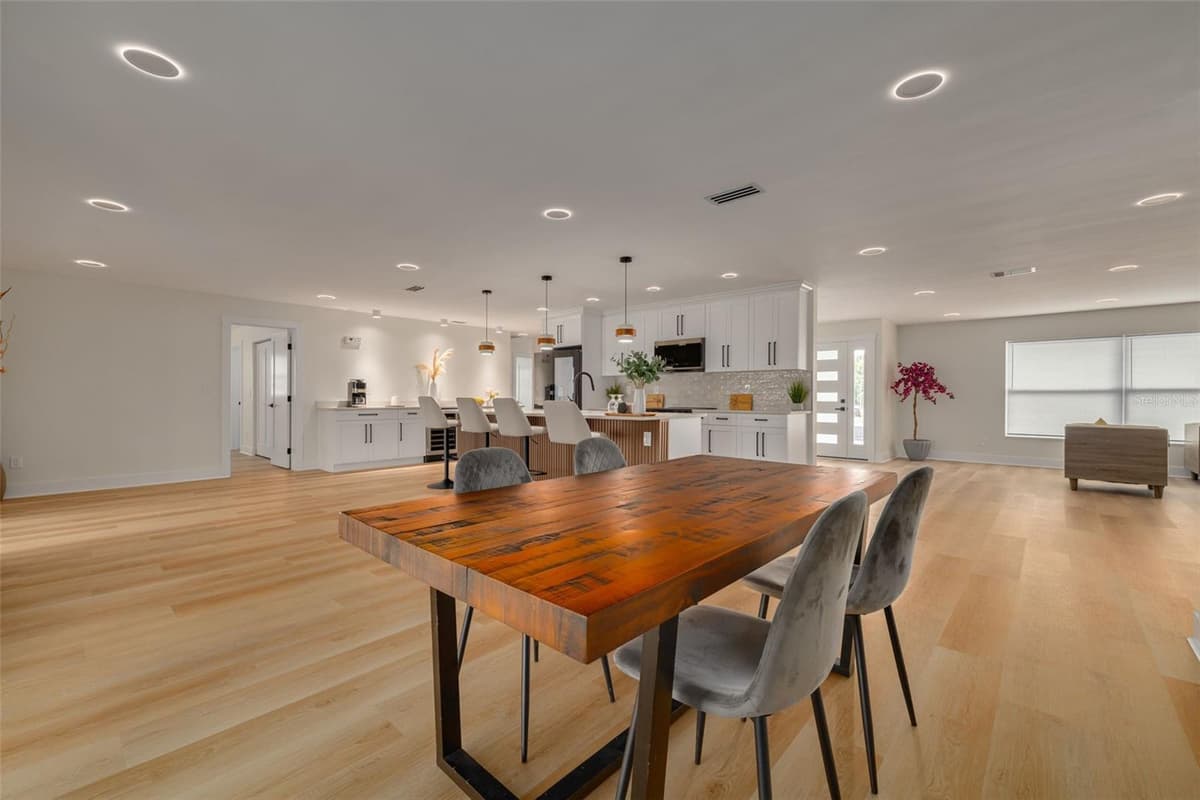 2065 ENVOY COURT — photo 22 of 46