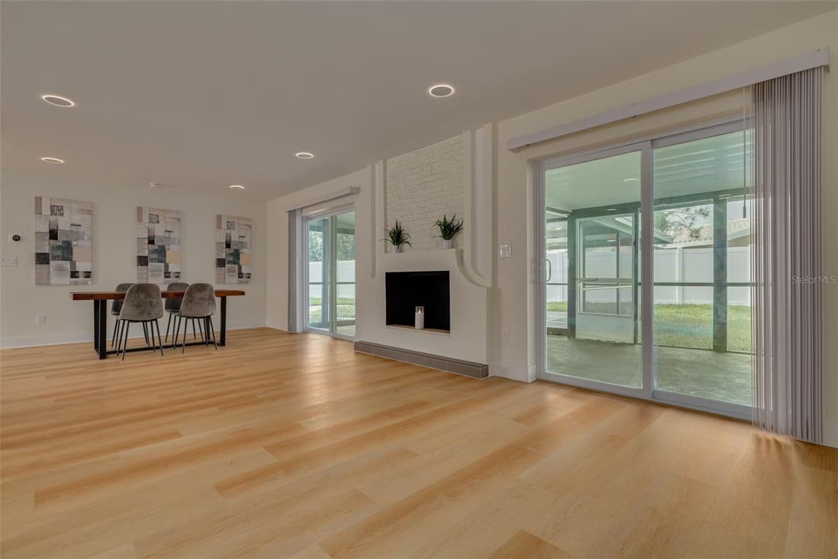 2065 ENVOY COURT — photo 23 of 46
