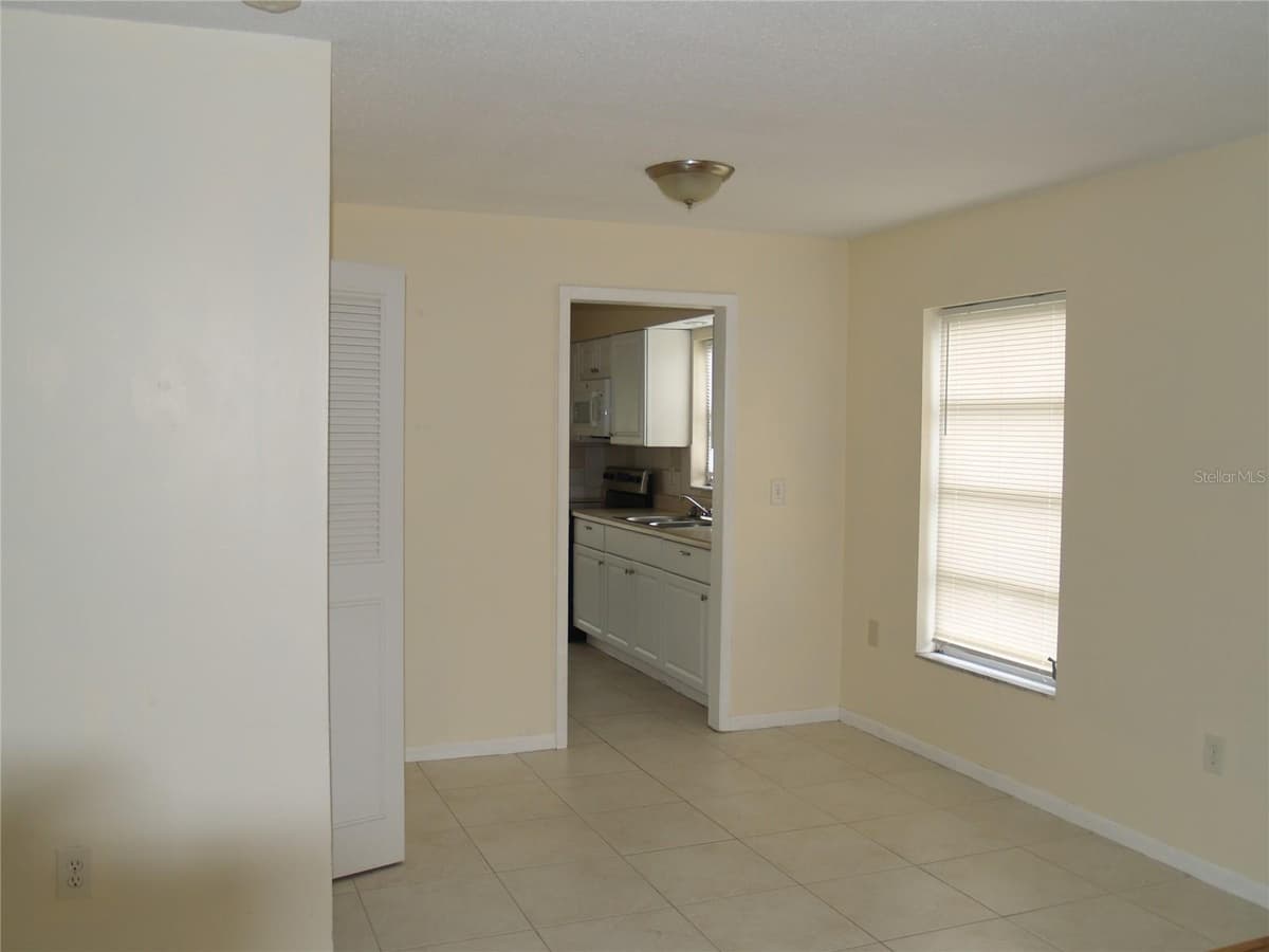 21306 STILLWATER AVENUE — photo 26 of 61