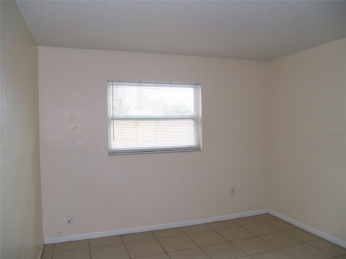 21306 STILLWATER AVENUE — photo 17 of 61