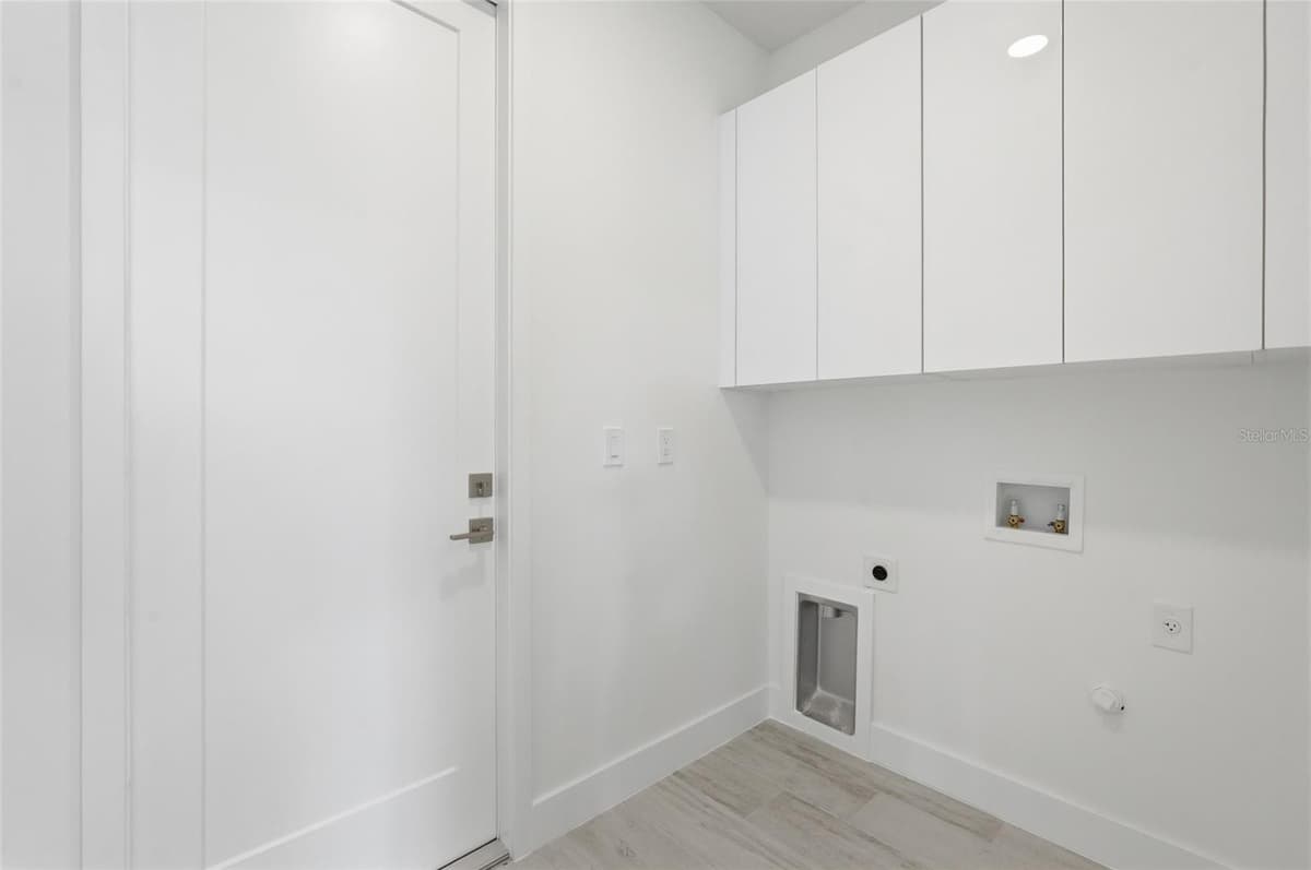 14041 NEWSON LANE — photo 30 of 43