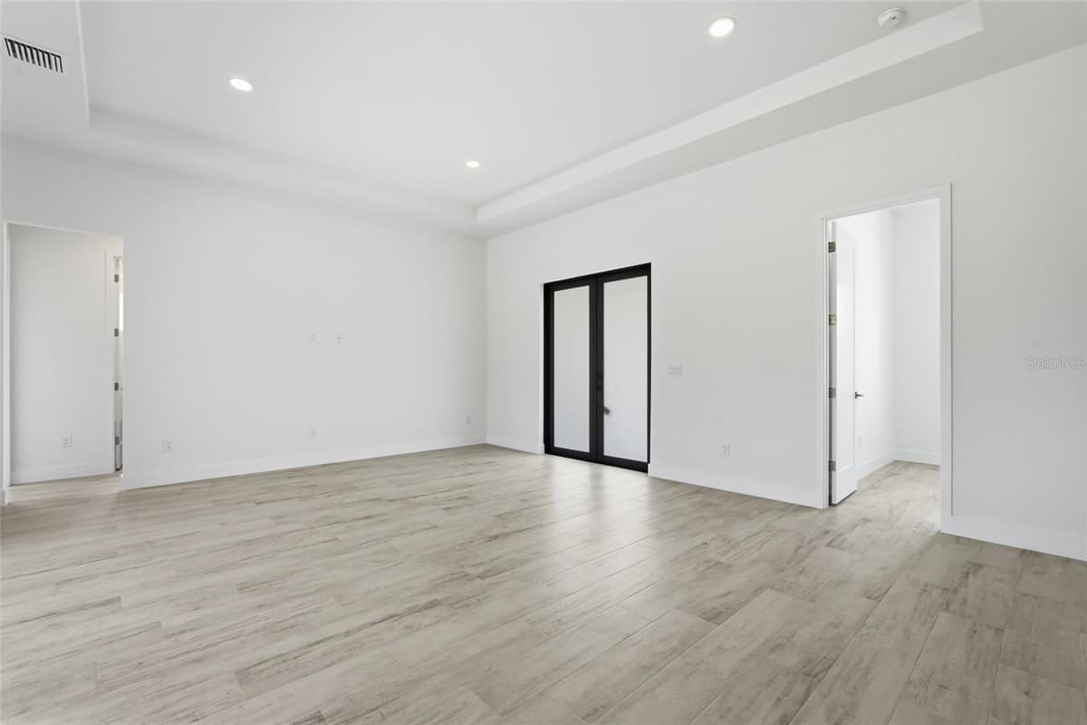 14041 NEWSON LANE — photo 11 of 43