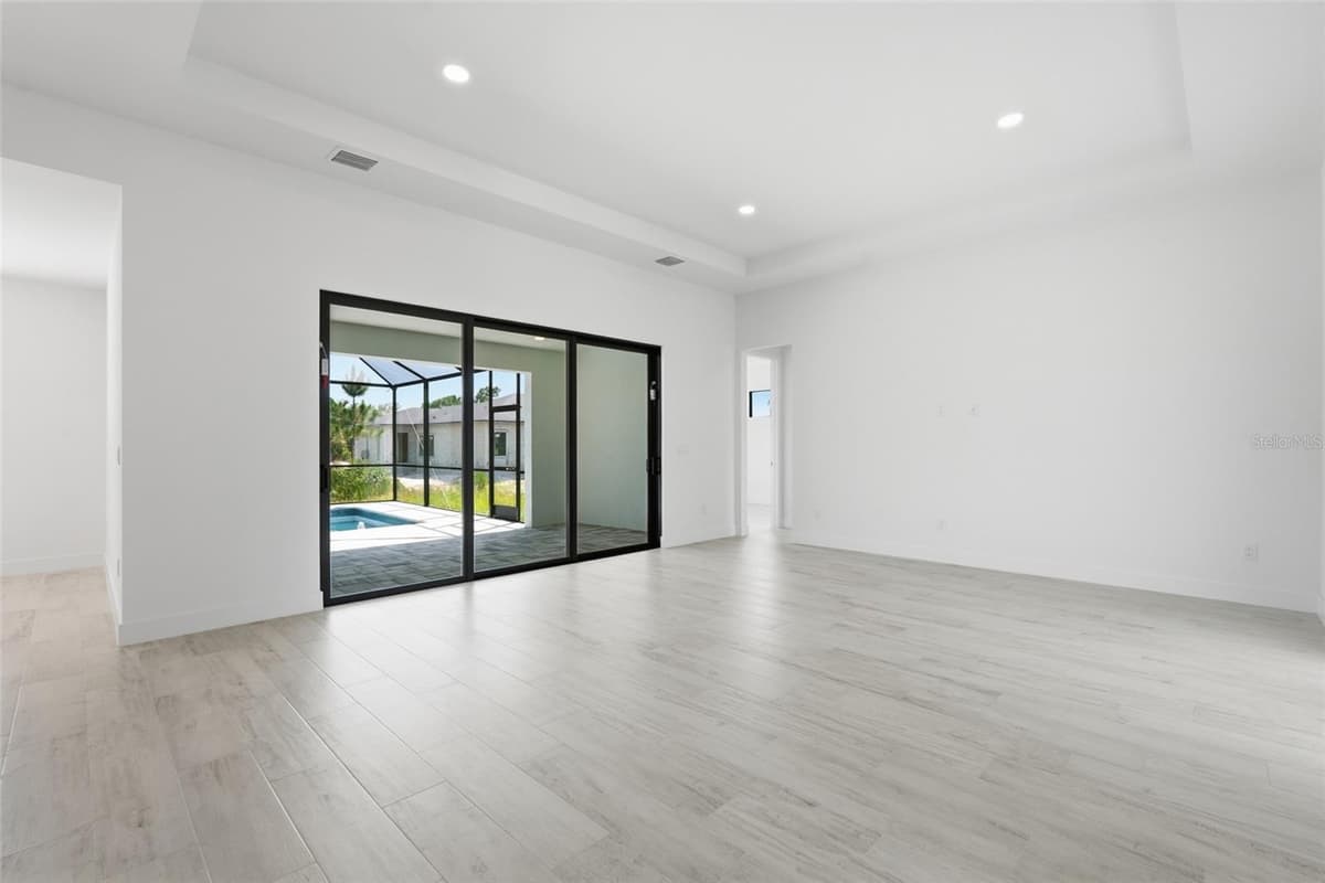 14041 NEWSON LANE — photo 10 of 43