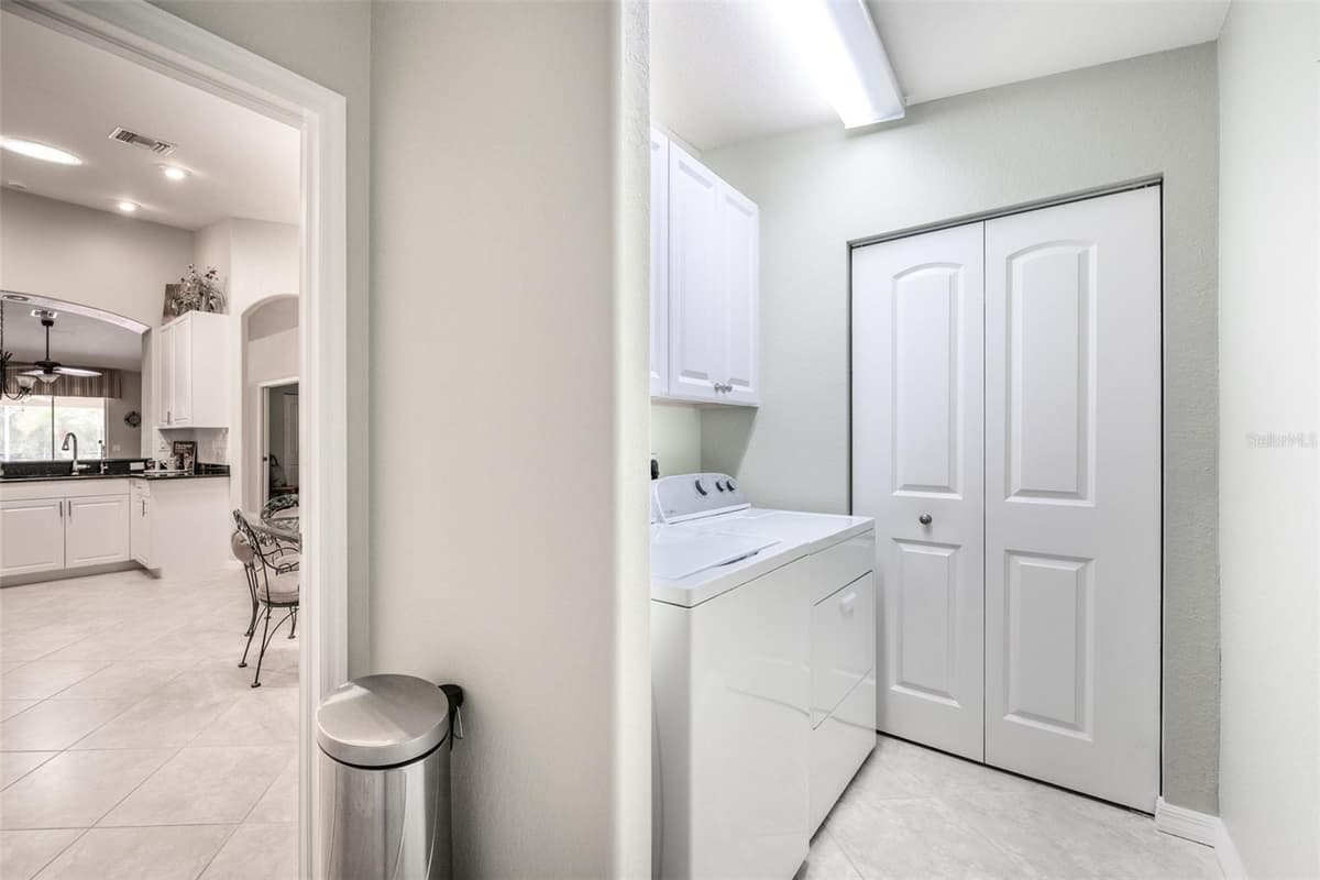 327 MONACO DRIVE — photo 21 of 56