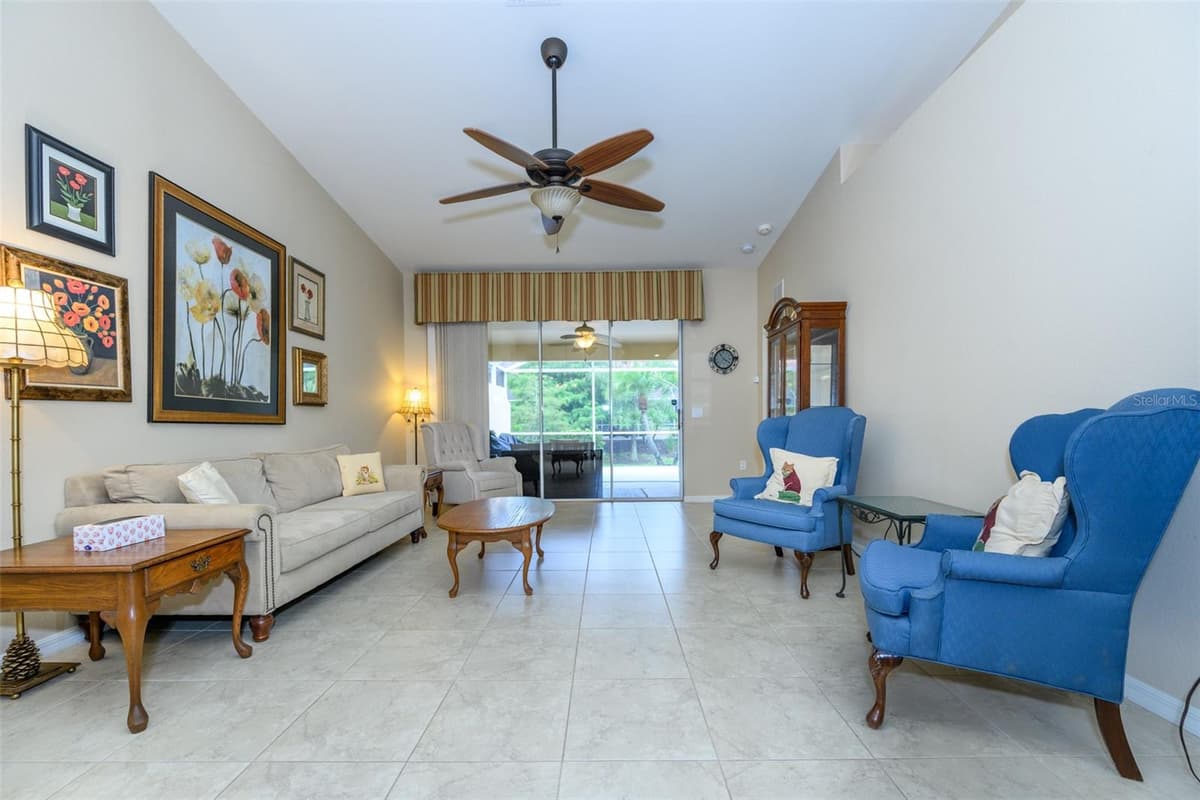 327 MONACO DRIVE — photo 8 of 56