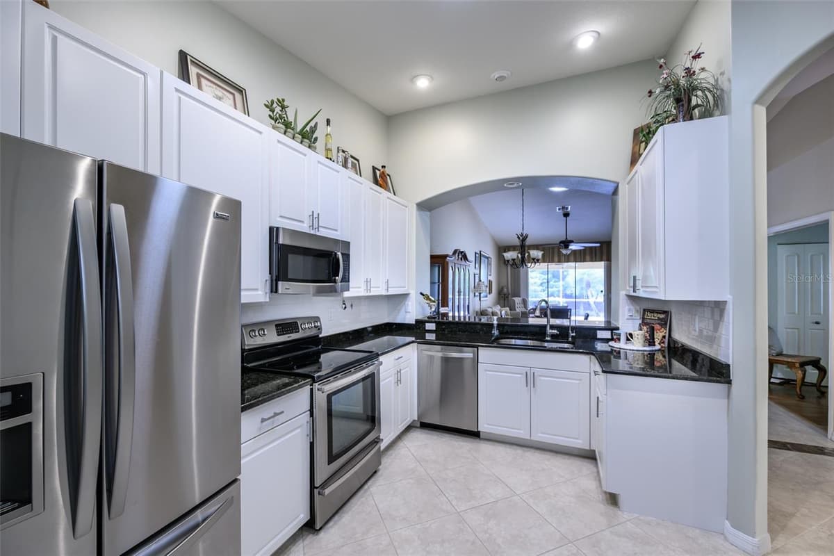 327 MONACO DRIVE — photo 18 of 56