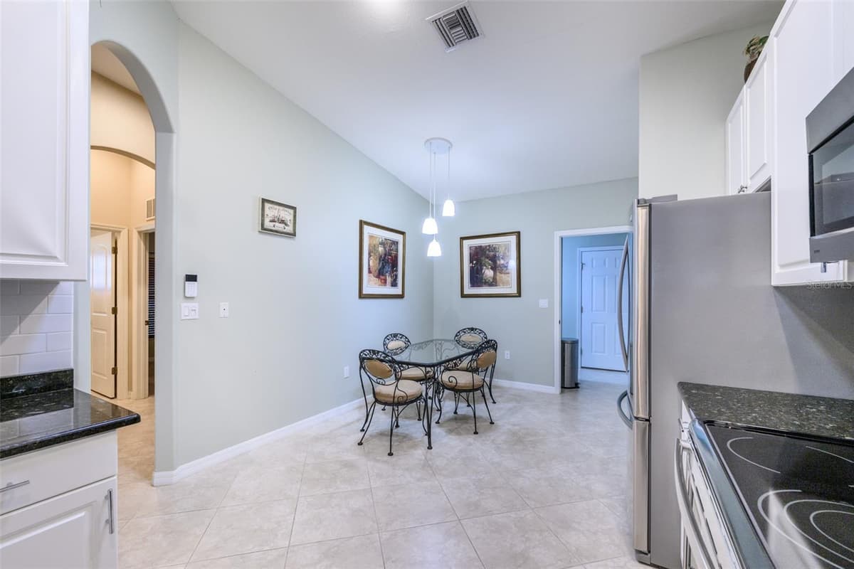 327 MONACO DRIVE — photo 17 of 56