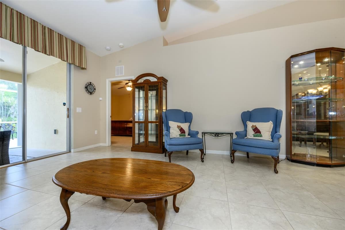 327 MONACO DRIVE — photo 31 of 56