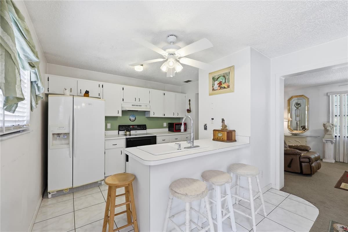 44144 DOLLYS WAY — photo 9 of 42