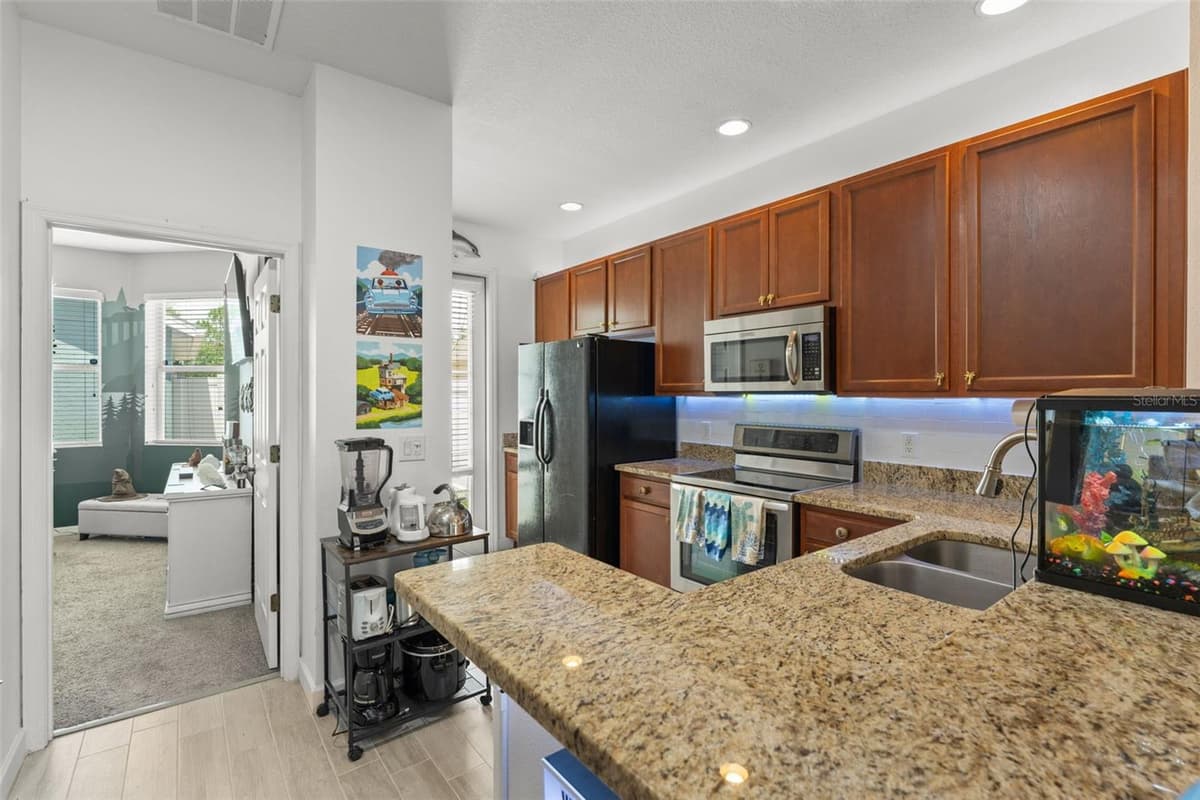 8481 LEELAND ARCHER BOULEVARD — photo 10 of 35