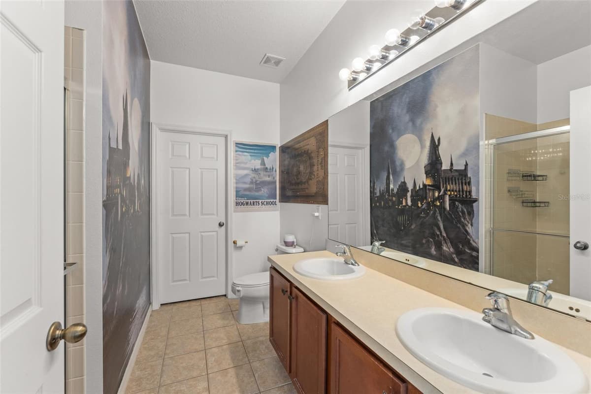 8481 LEELAND ARCHER BOULEVARD — photo 17 of 35