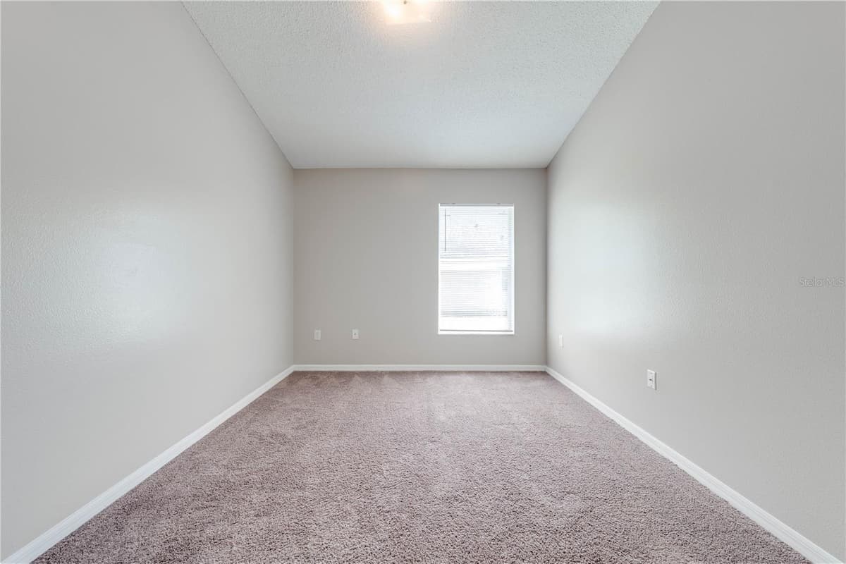 119 SOUTHAMPTON DRIVE — photo 18 of 31