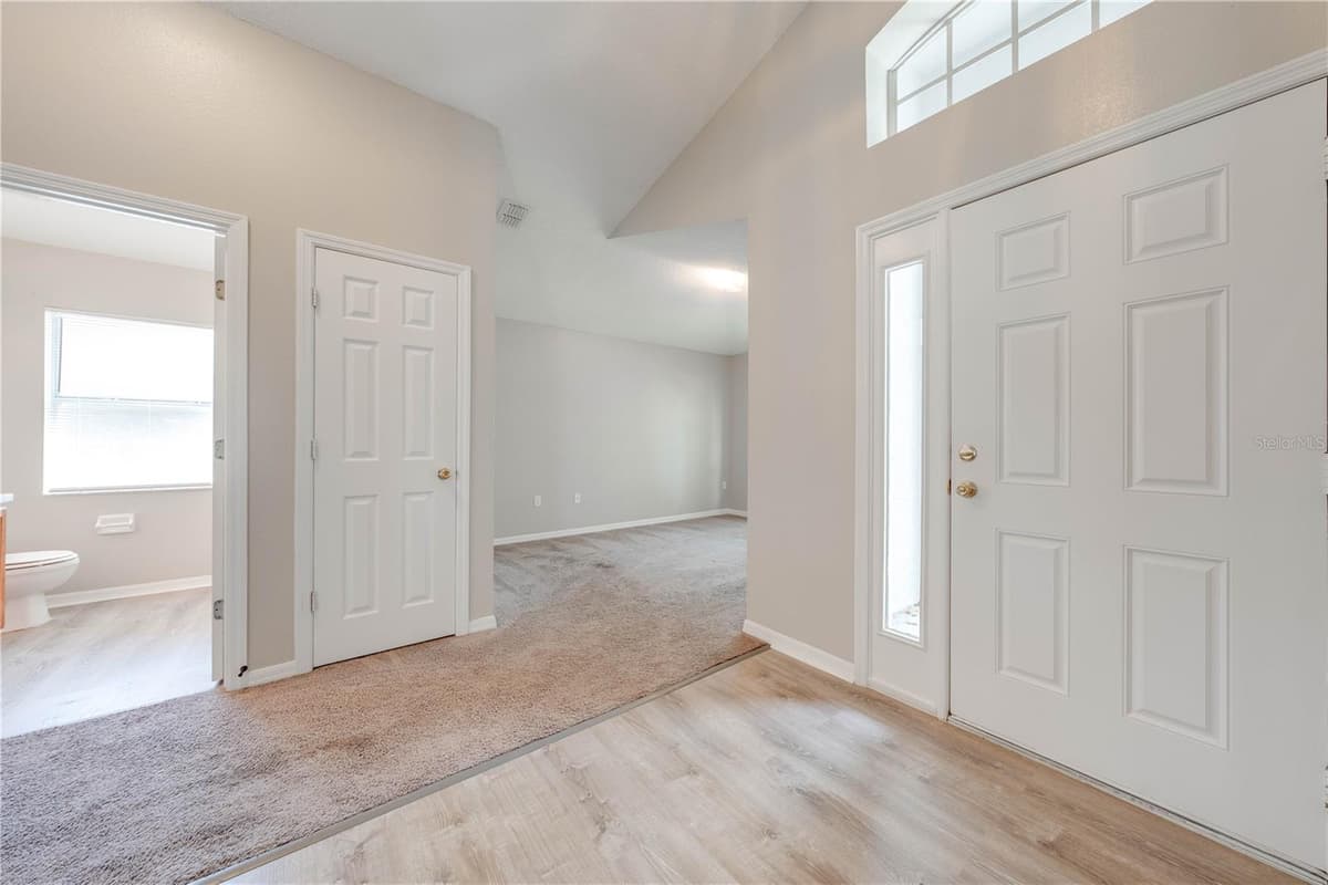119 SOUTHAMPTON DRIVE — photo 8 of 31