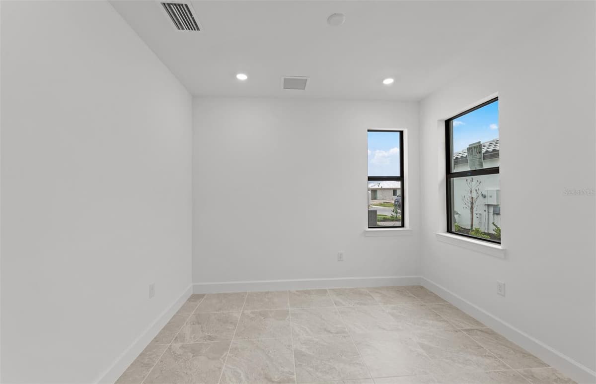 14232 EAGLE BRANCH DRIVE — photo 8 of 31