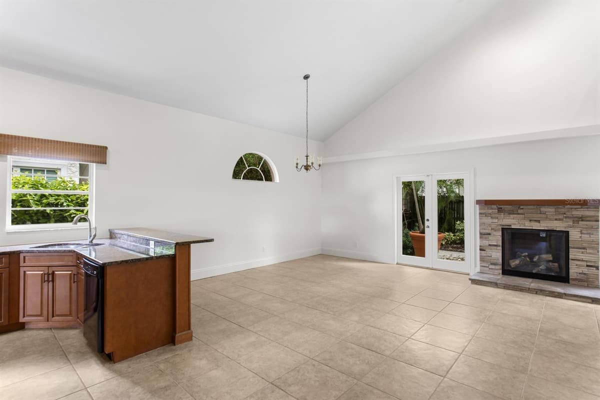 3617 TACON STREET — photo 3 of 21