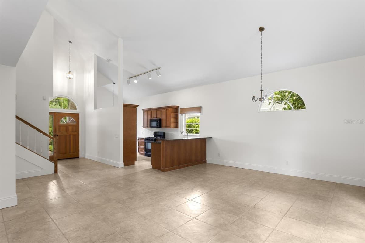3617 TACON STREET — photo 4 of 21