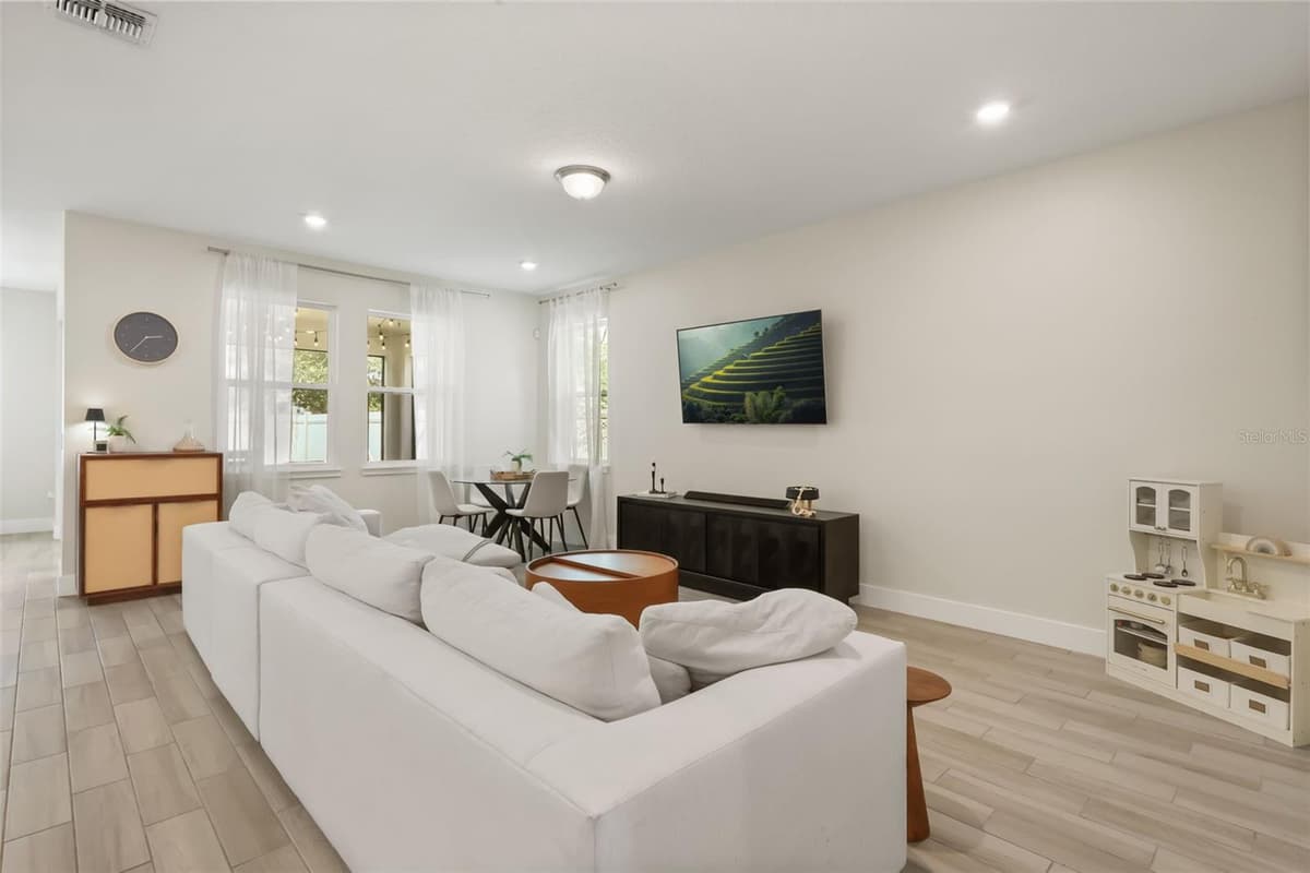 2286 MARSH SEDGE LANE — photo 12 of 41