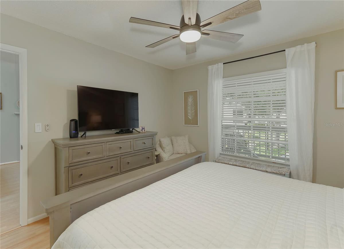 12223 SUN VISTA COURT — photo 16 of 43