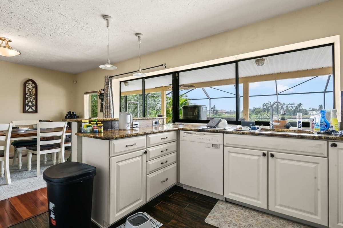 744 FLAMINGO DRIVE — photo 12 of 45