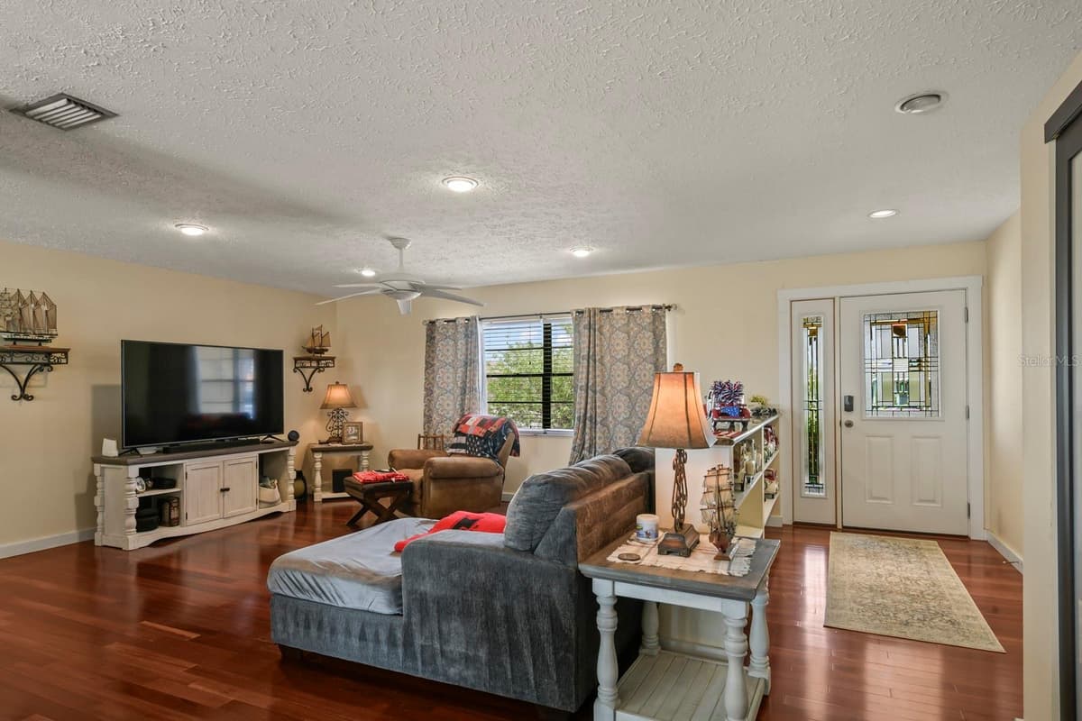744 FLAMINGO DRIVE — photo 26 of 45