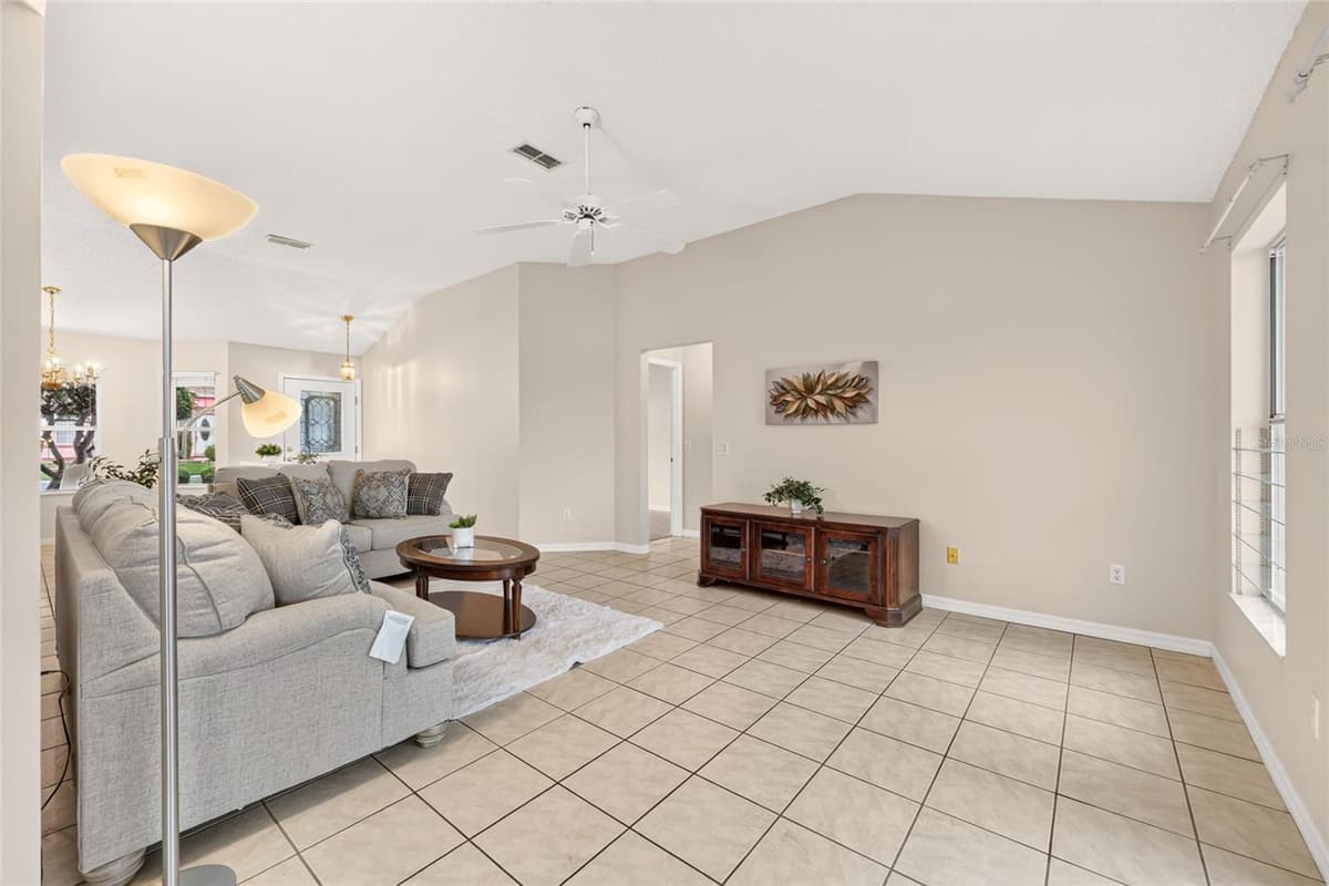 1719 CARRERA DRIVE — photo 12 of 39