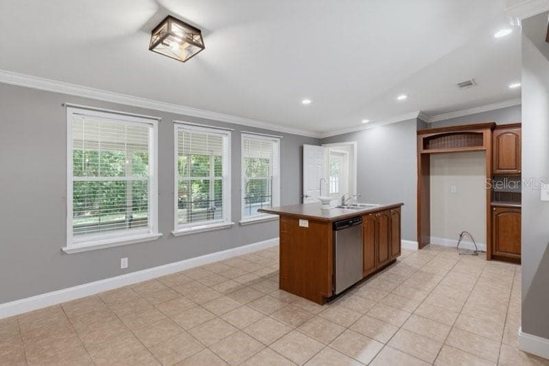 2516 MOBILAIRE DRIVE — photo 12 of 58