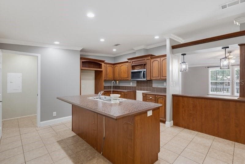 2516 MOBILAIRE DRIVE — photo 16 of 58