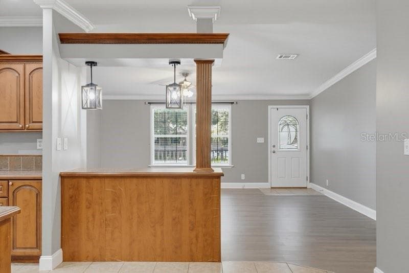 2516 MOBILAIRE DRIVE — photo 18 of 58