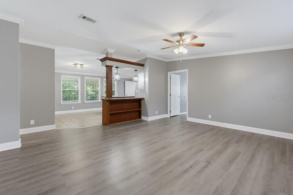 2516 MOBILAIRE DRIVE — photo 7 of 58