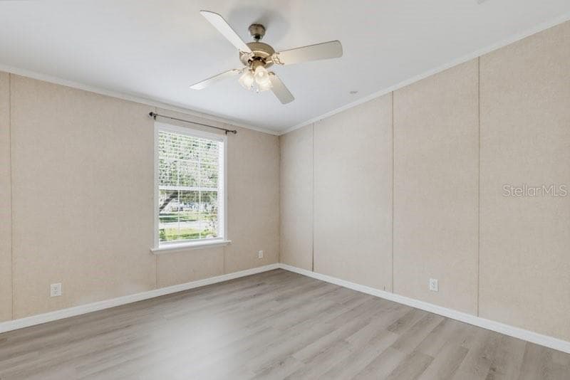 2516 MOBILAIRE DRIVE — photo 32 of 58
