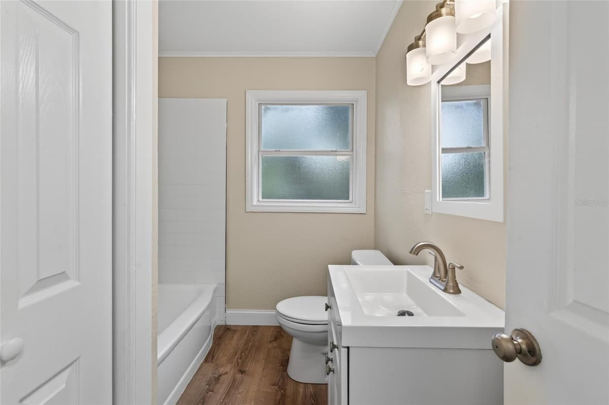 2525 21ST STREET — photo 21 of 41