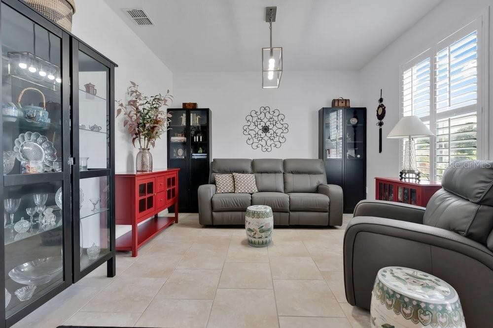 1086 ROCK CREEK STREET — photo 14 of 35