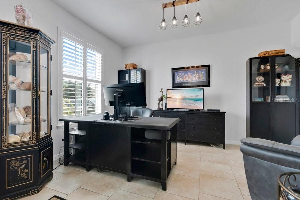 1086 ROCK CREEK STREET — photo 15 of 35