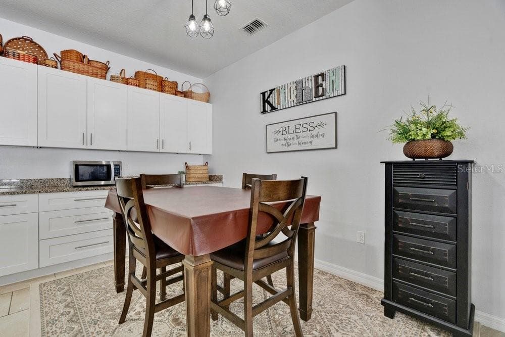1086 ROCK CREEK STREET — photo 8 of 35