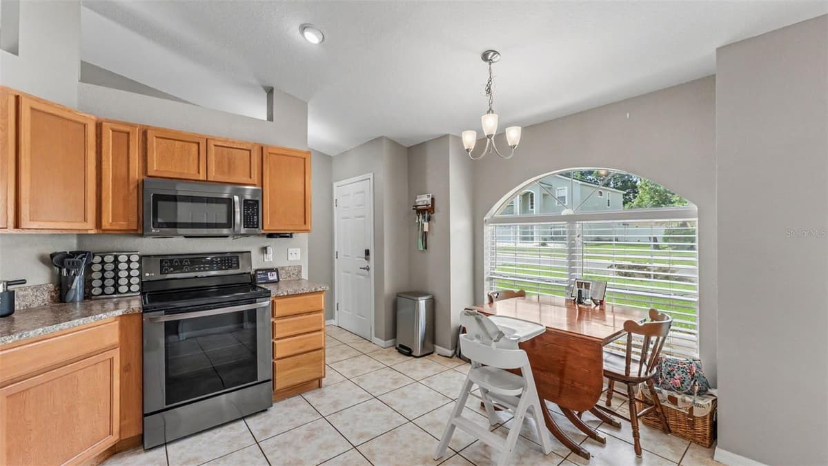 1320 NORMANDY HEIGHTS CIRCLE — photo 2 of 22