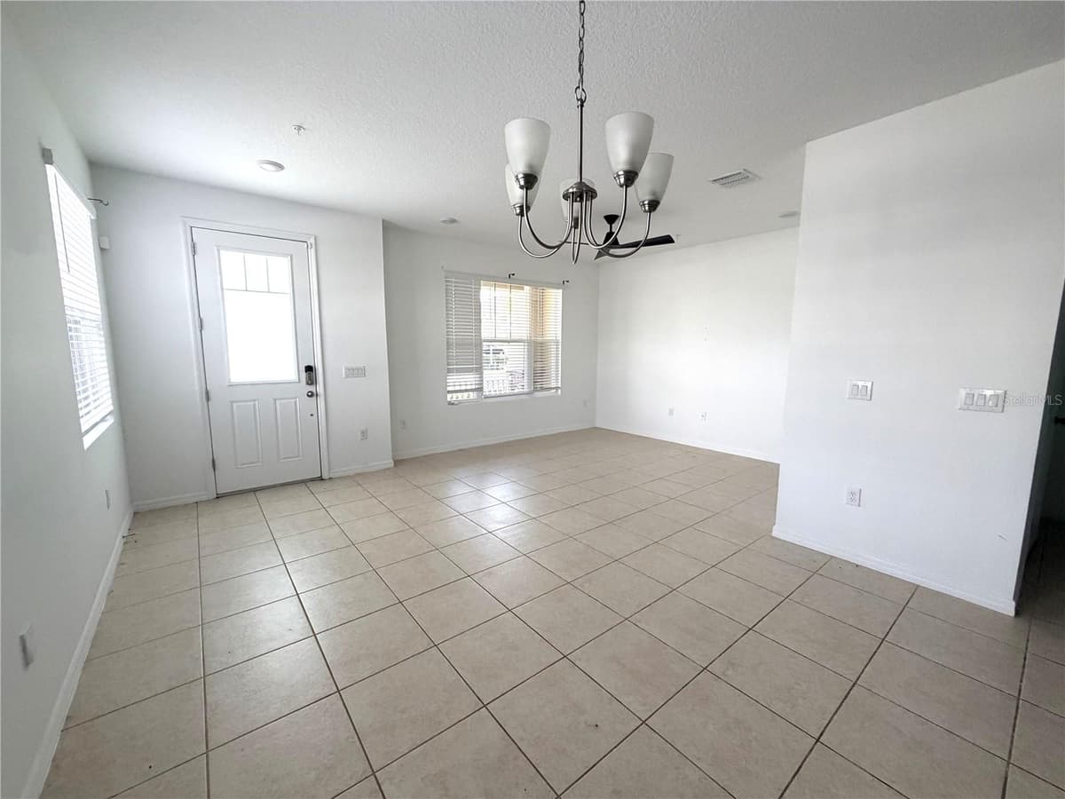 9987 RANDAL WALK STREET — photo 5 of 12