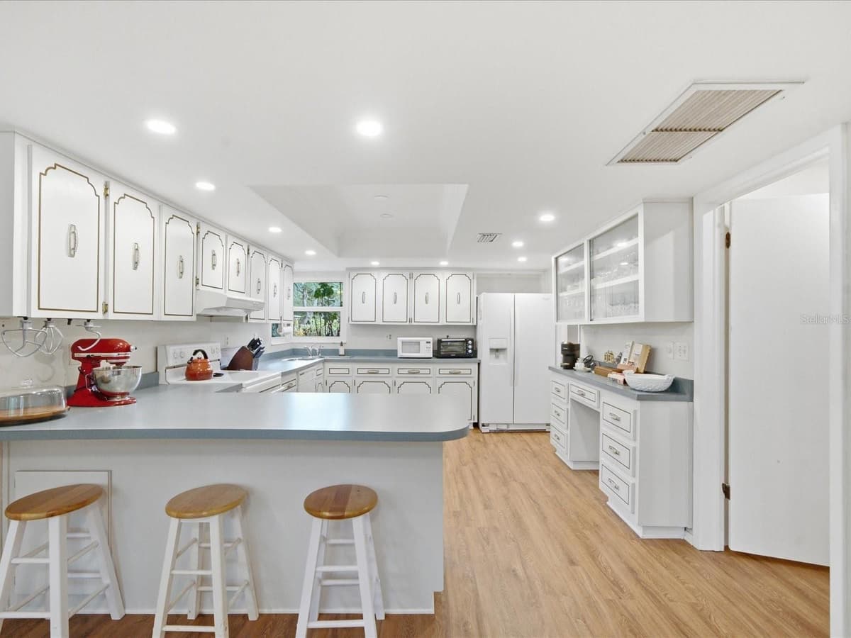 419 WAYFARER COURT — photo 9 of 24