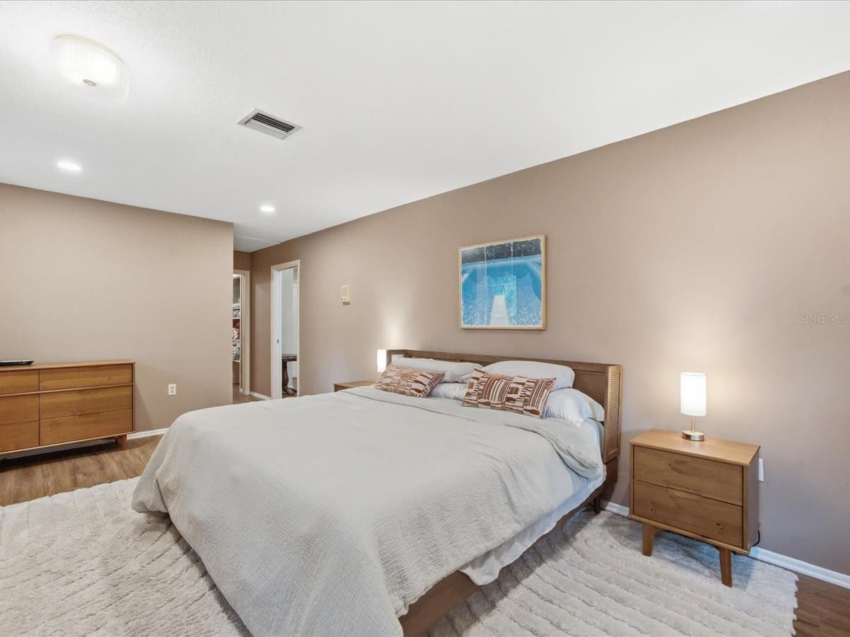 419 WAYFARER COURT — photo 13 of 24